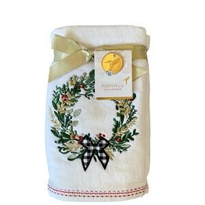 Papyrus Hand Towels Set of 2 Embroidered Christmas Holiday Wreath 16x28 NEW